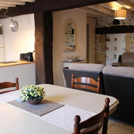 Vakantiehuis Suaux, 3 Pieces, 5 Personnes - Fr-1-653-207 Roumazières