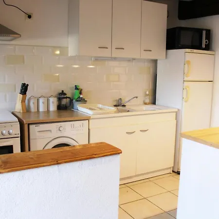 Vakantiehuis Suaux, 3 Pieces, 5 Personnes - Fr-1-653-207